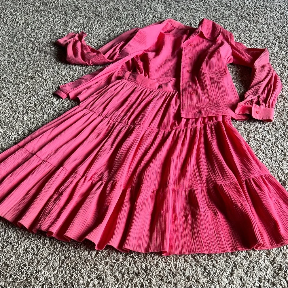 VINTAGE HANDMADE, One-Of-A-Kind Hibiscus Pink Tiered Skirt Set. - Picture 14 of 16